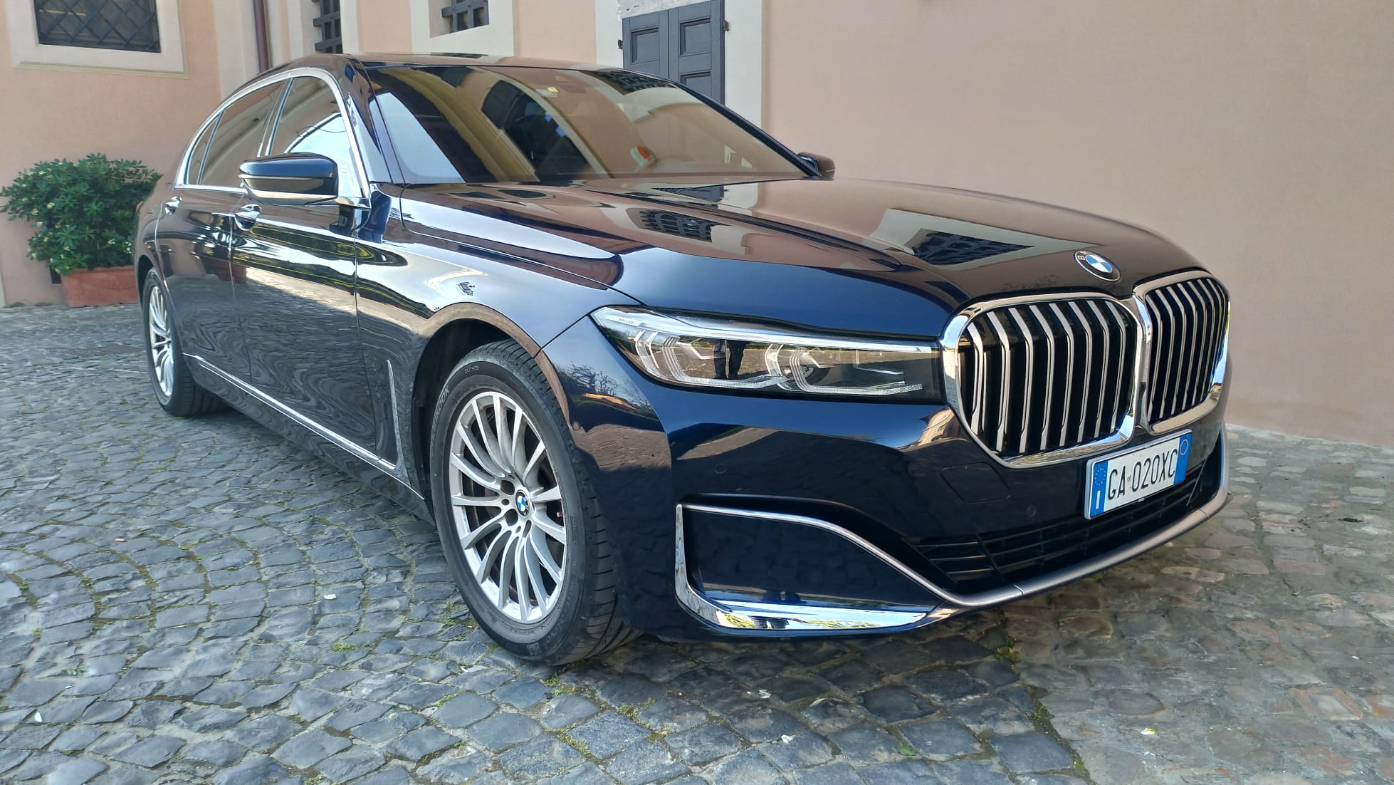 BMW Serie 7 - Cruscotto e volante